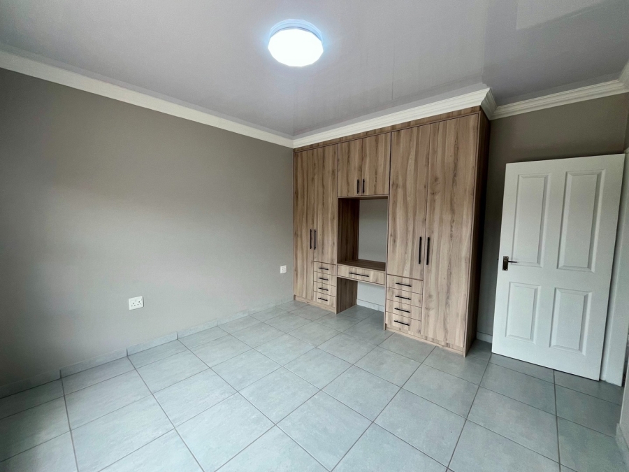 3 Bedroom Property for Sale in Flamwood North West
